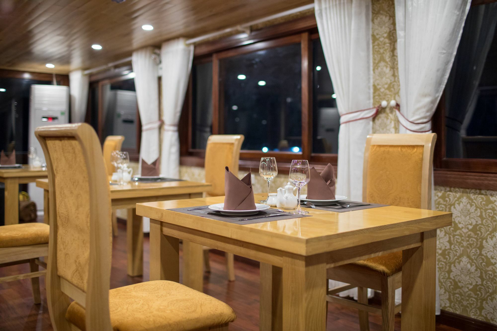 Harmony Boutique Cruises Hotel Ha Long Exterior photo