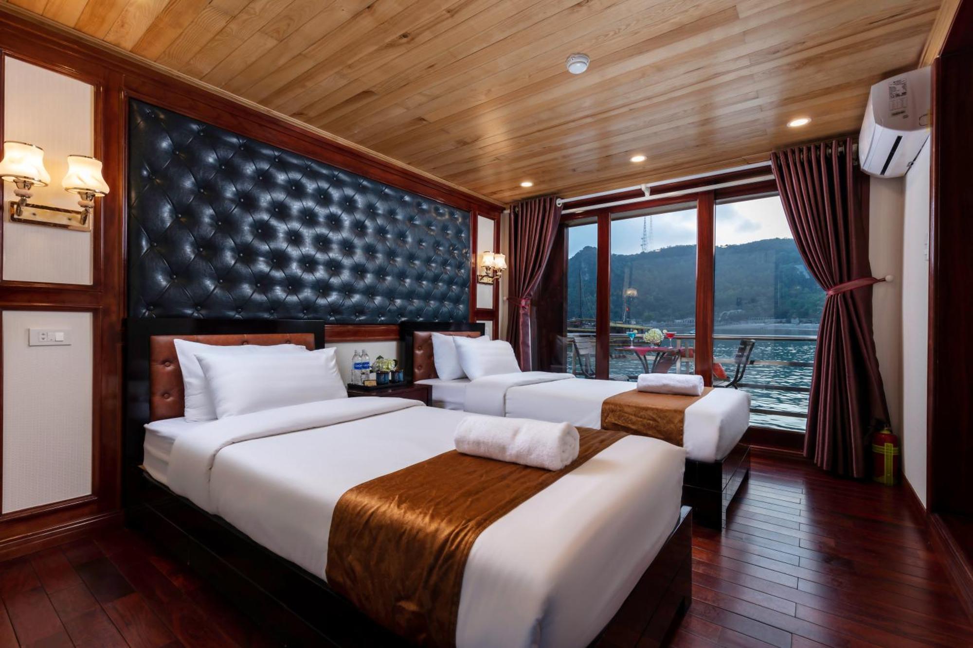 Harmony Boutique Cruises Hotel Ha Long Exterior photo